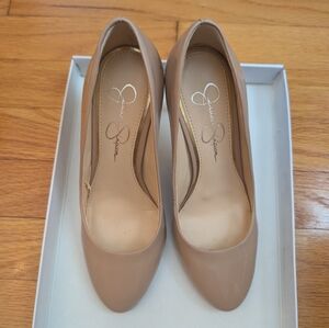Jessica Simpson Nude Pumps Size 5.5